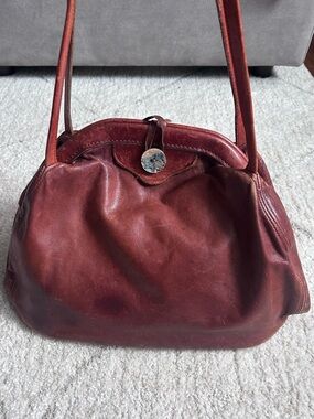 Authentic 70s Vintage Cognac Leather Shoulder Bag - Classic Retro Style
